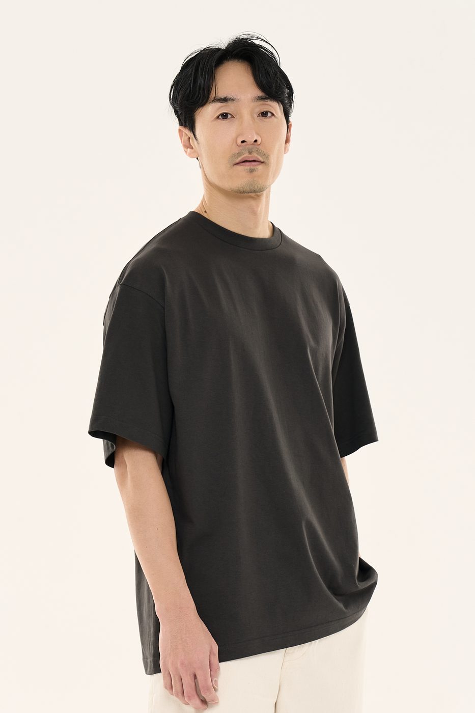 파인 저지 티셔츠 착용 컷 3