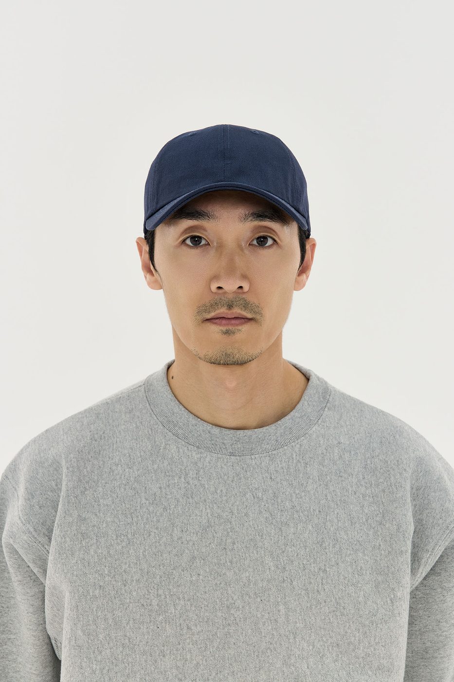 면트윌 로우캡 착용 컷 2