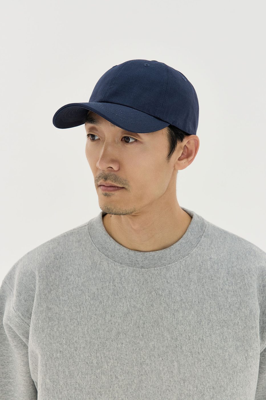 면트윌 로우캡 착용 컷 3